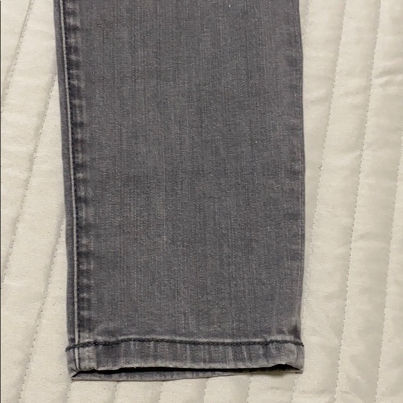 Cabi gray zipper moto pocket gray jeans size 6 - Picture 7 of 10